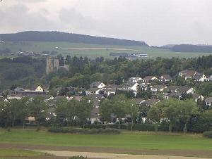 Blick aus Richtung Seiwerath - im Hintergrund der Hardtkopf (597mr)